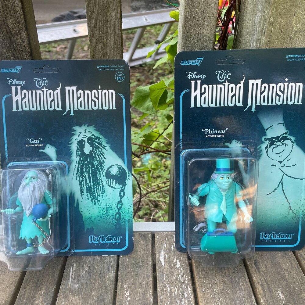 Super7 Disney Haunted Mansion Hitchhiking Ghosts Reaction Figure Set Gus Phineas